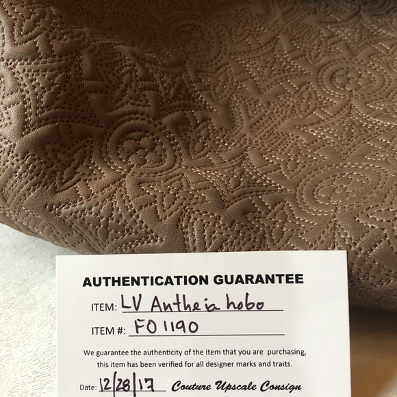 Designer Louis Vuitton hobo handbag - Picture 2 of 5